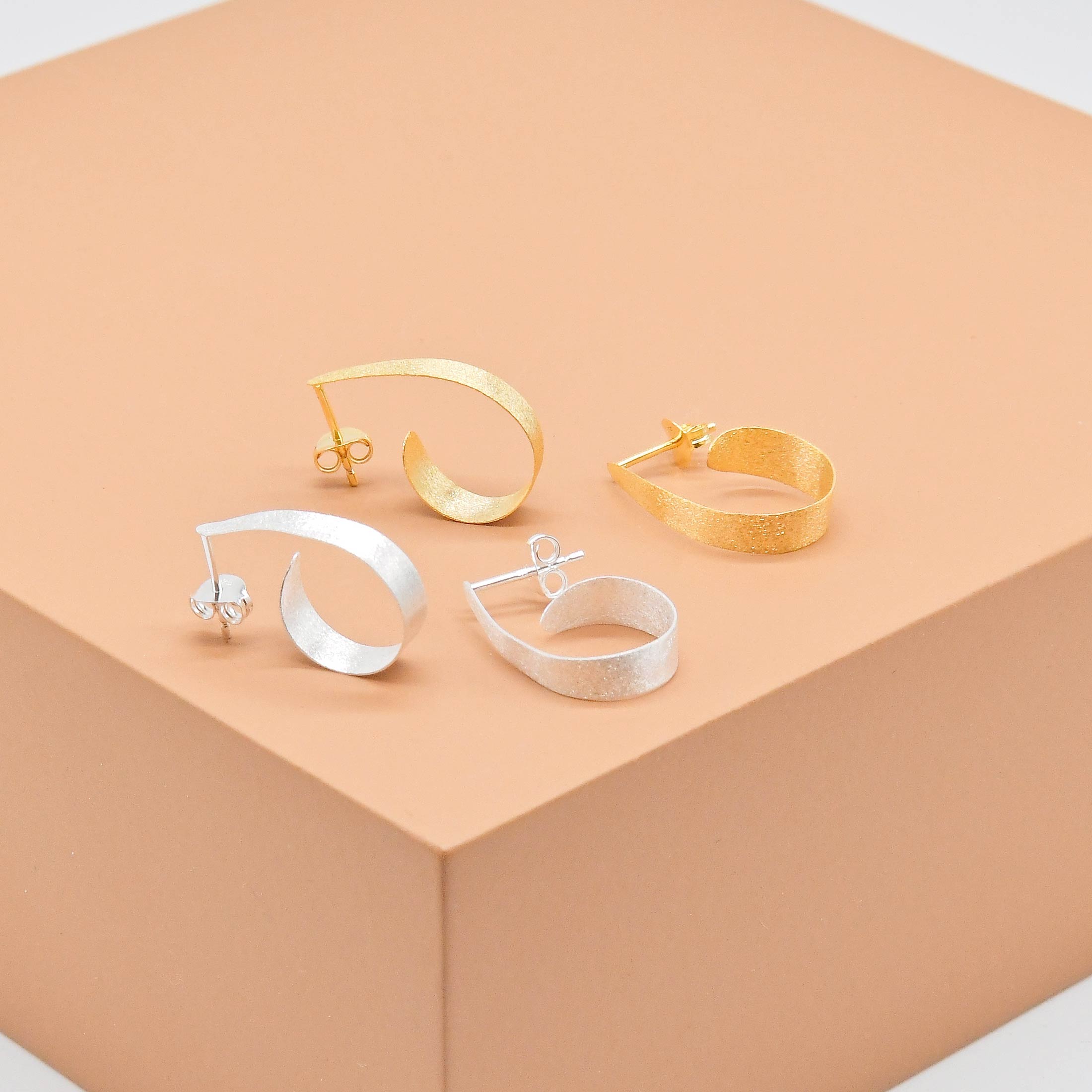 Minimalist Brushed Hoop Earrings - Image 5