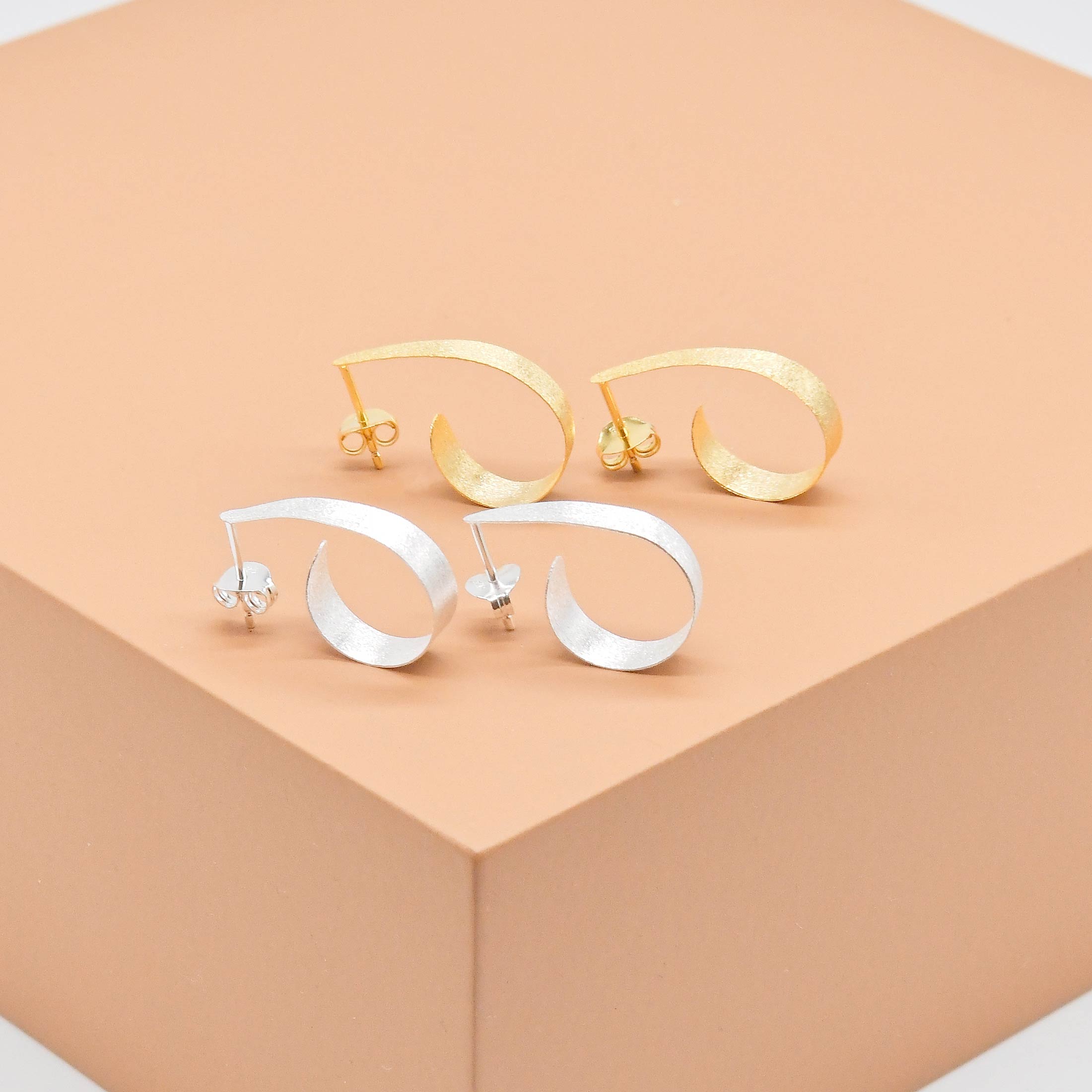 Minimalist Brushed Hoop Earrings