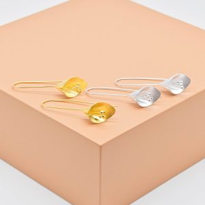 Calla Lily Minimalist Threader Earrings