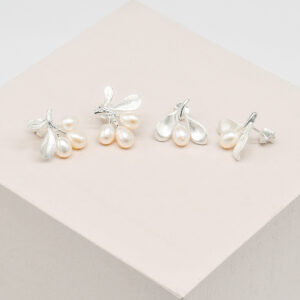 Olive Leaves Pearl Earrings